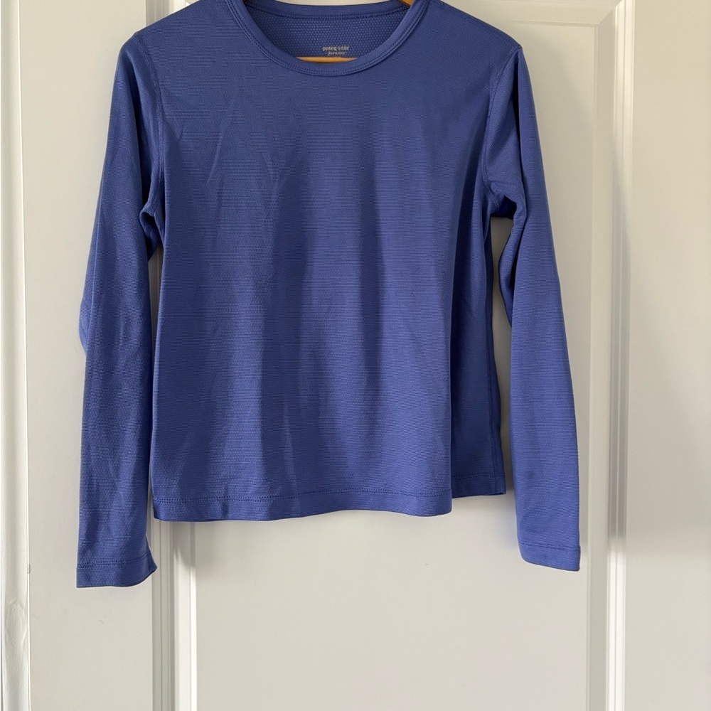 Patagonia woman’s Capilene long sleeve shirt periwinkle medium